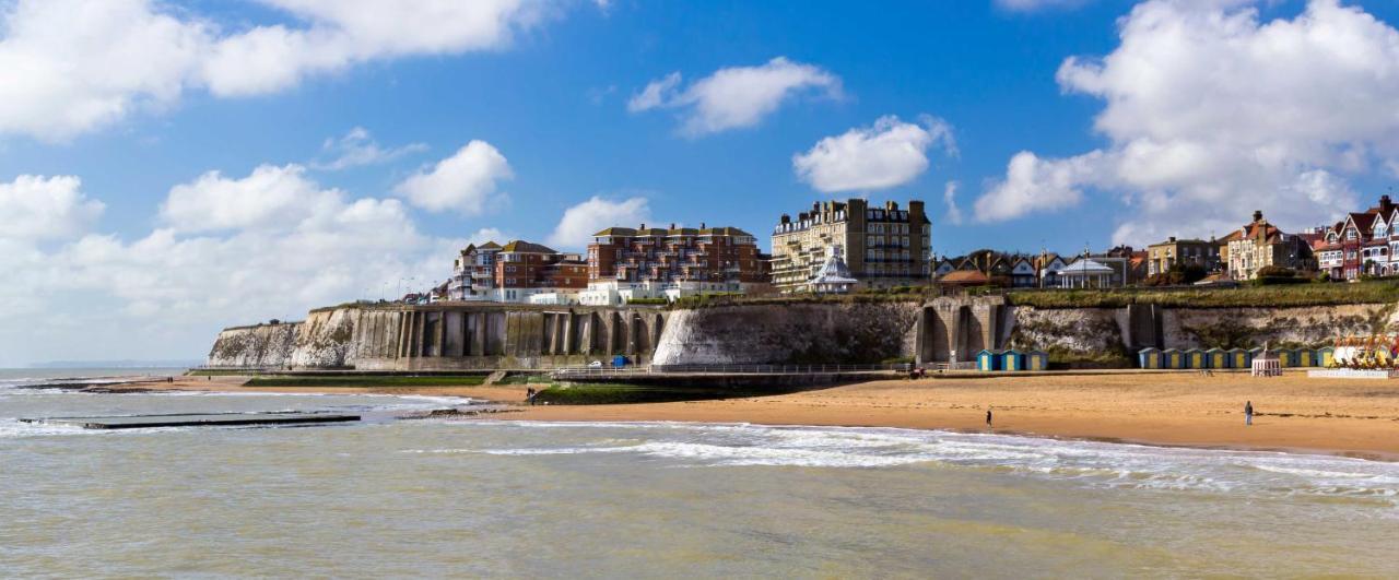 Picturesque Seaside Cottage Next To Viking Bay - Broadstairs Bagian luar foto