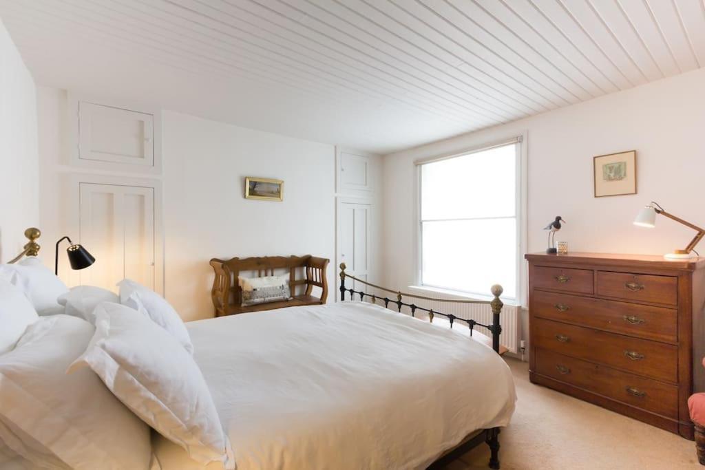 Picturesque Seaside Cottage Next To Viking Bay - Broadstairs Bagian luar foto